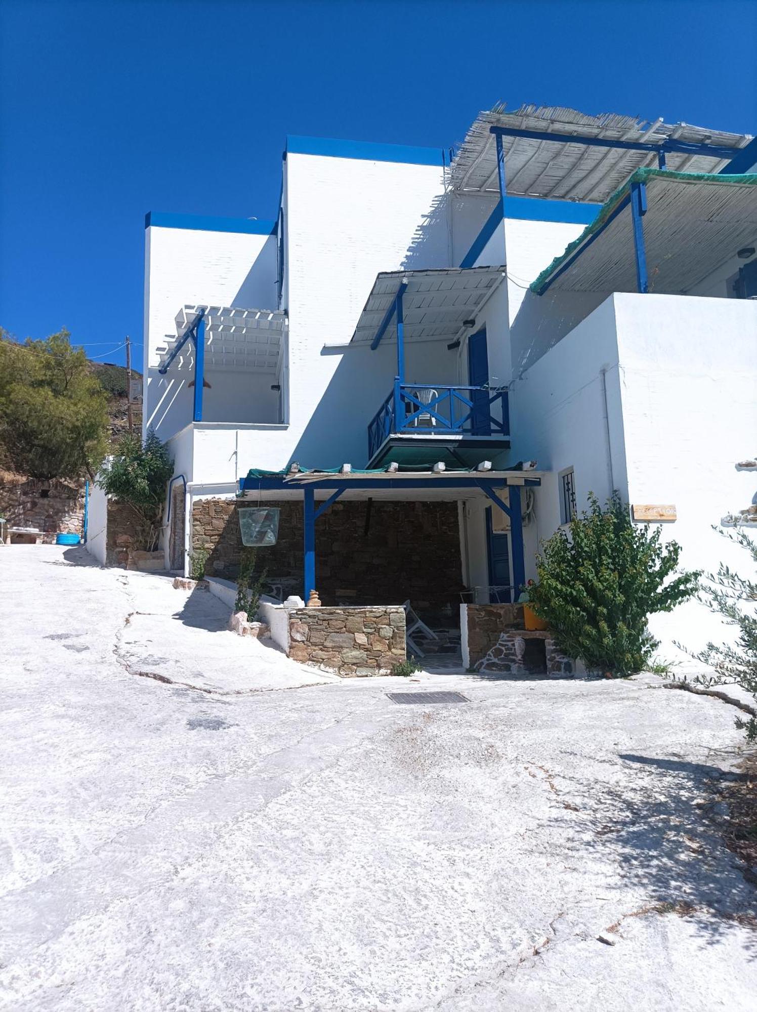 Aposperitis Rooms & Apartments Kini Exteriér fotografie